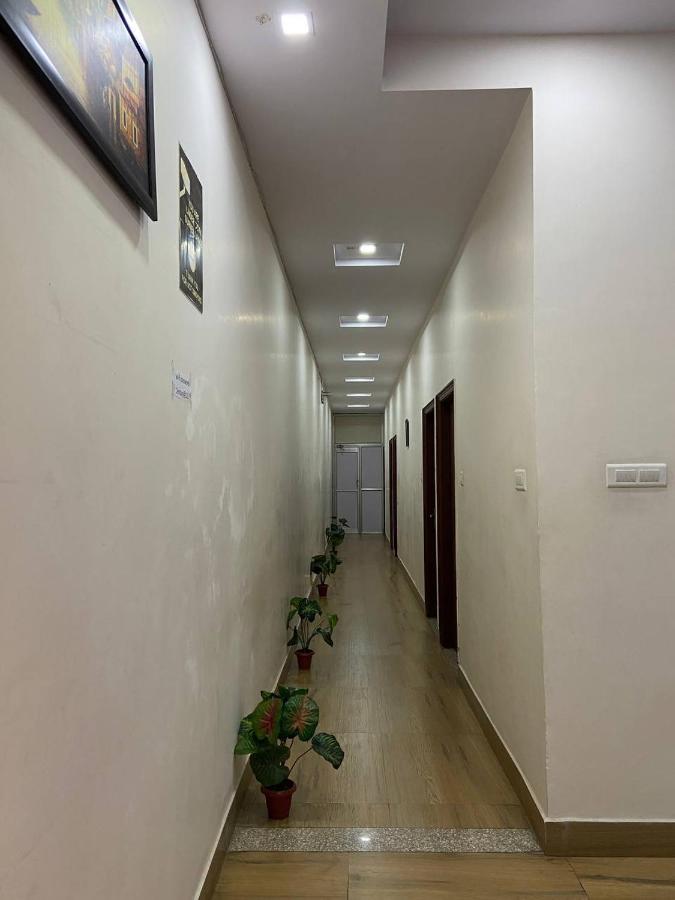 The Century Plaza Hotel Varanasi Exterior photo