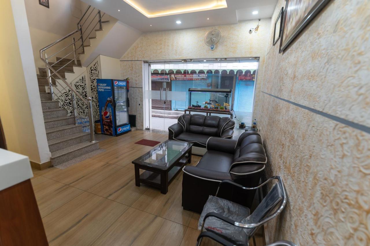 The Century Plaza Hotel Varanasi Exterior photo